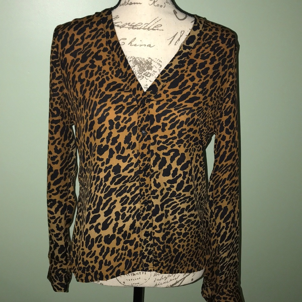 Guess leopard top